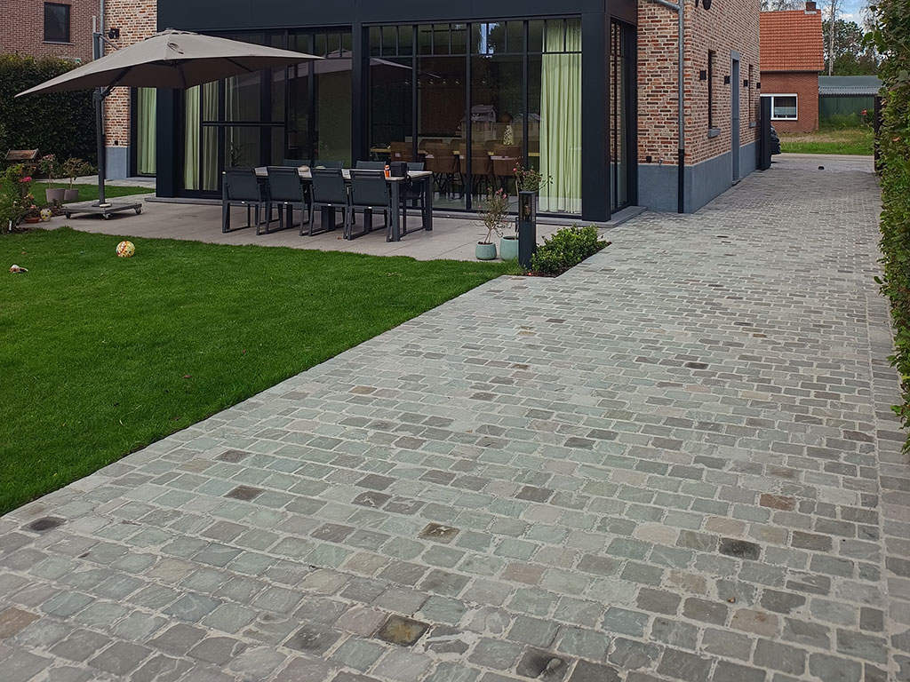 Terras of oprit laten reinigen